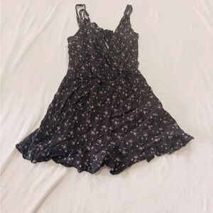 American Eagle Outfitters Black Floral Sleeveless Romper